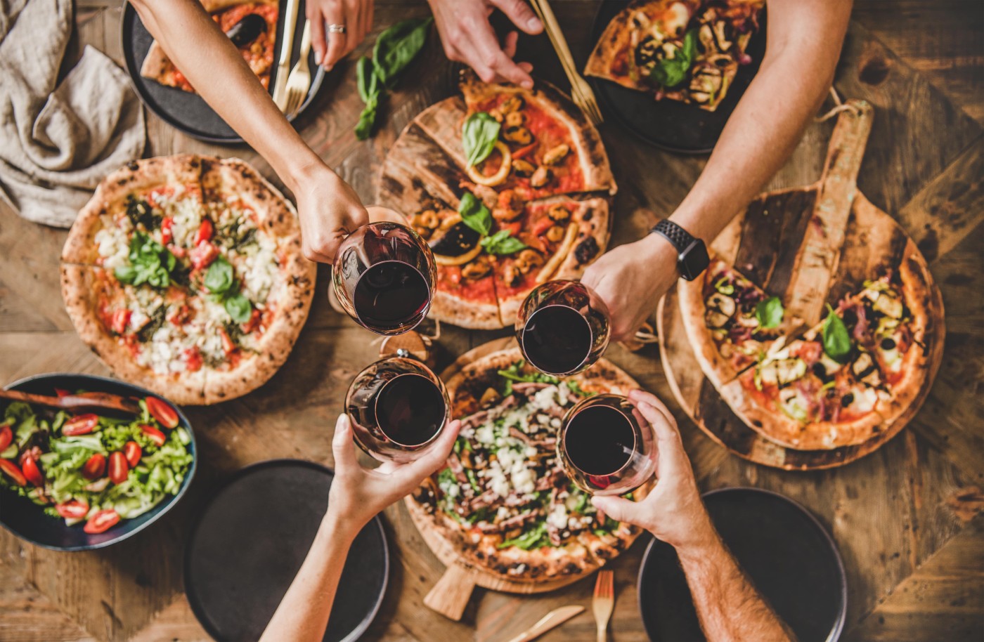 pizza, masa, prieteni